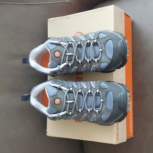 MERRELL Moab Ventilator Low w/ original box